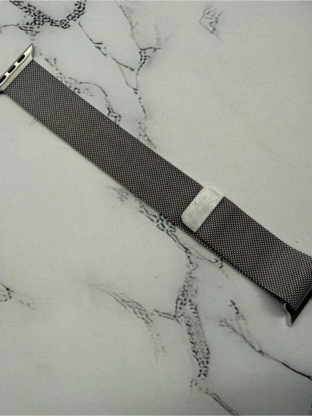 Stainless Steel Mesh Apple Watch Band - Silver